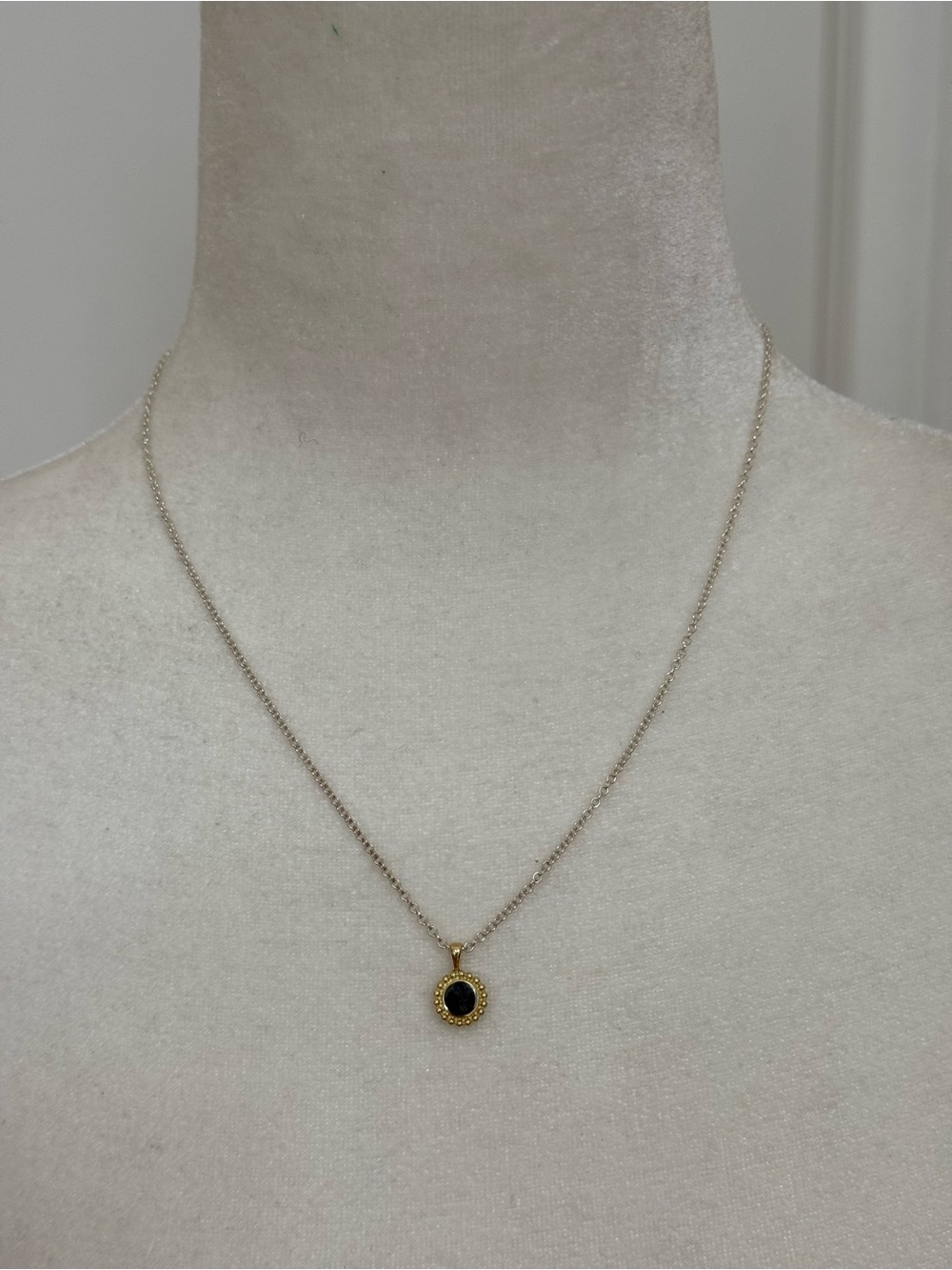 Round Onyx Pendant Necklace from Lagos 18"